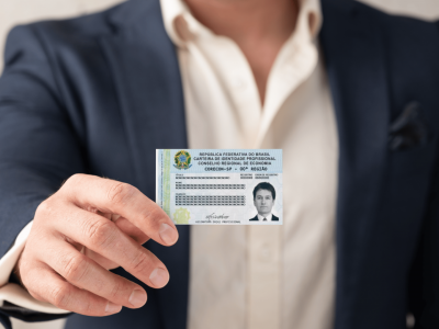 O papel do economista no planejamento estratégico empresarial, na aplicação do conceito ESG e na prevenção de riscos