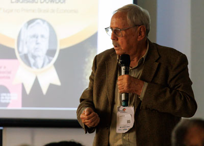XXVI CBE: “O problema do mundo hoje não é econômico, é de organização política e social”, afirma Dowbor