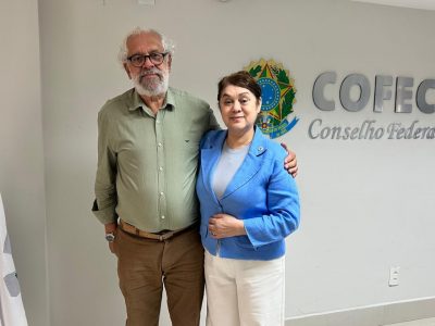 Cofecon homenageia conselheiros em final de mandato 