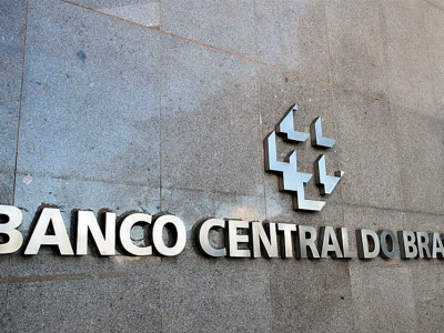 IBC-Br teve alta de 0,01% em abril; Júlio Miragaya comenta